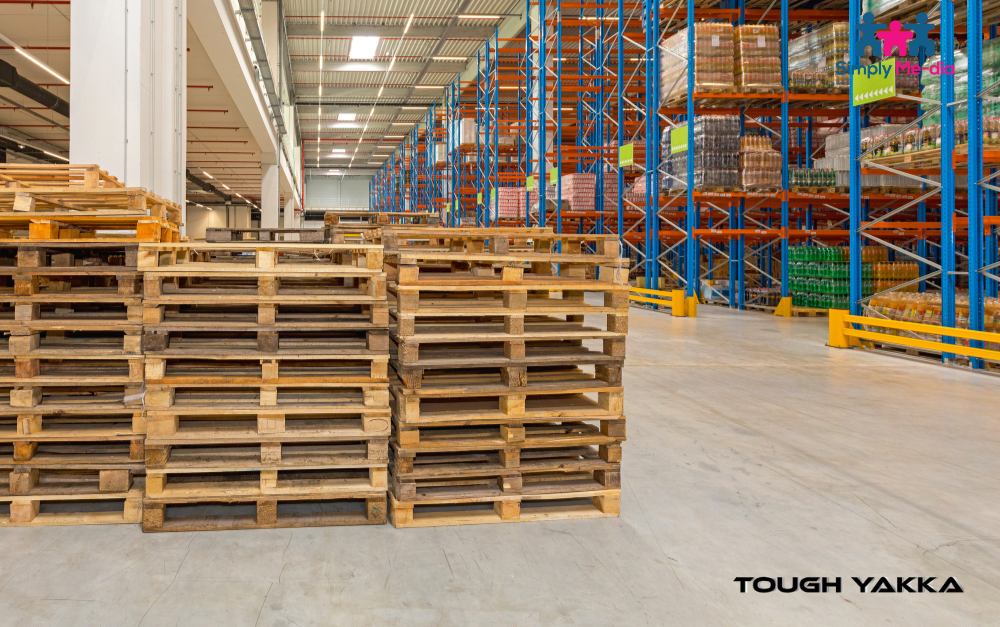 Peak Season Prep: 13 Proven Strategies for Effective Storage and Shipping